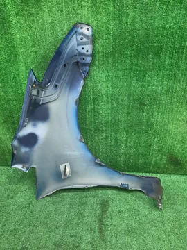 КРЫЛО НА TOYOTA WISH ZNE10G