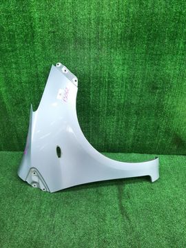 КРЫЛО НА TOYOTA VITZ NCP91