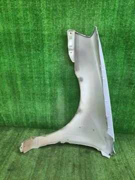 КРЫЛО НА TOYOTA STARLET EP95