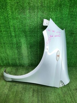 КРЫЛО НА TOYOTA VITZ NCP10