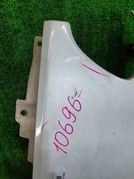 КРЫЛО НА MITSUBISHI DELICA PD6W