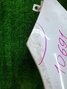 КРЫЛО НА MITSUBISHI LANCER CS2A