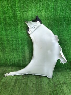 КРЫЛО НА TOYOTA VOXY ZWR80G