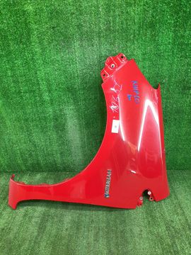 КРЫЛО НА TOYOTA AQUA NHP10