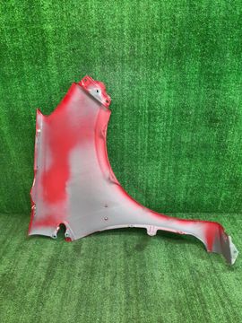 КРЫЛО НА TOYOTA AQUA NHP10