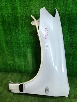 КРЫЛО НА MITSUBISHI AIRTREK CU2W