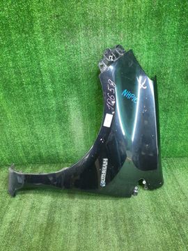 КРЫЛО НА TOYOTA AQUA NHP10