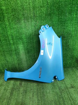 КРЫЛО НА TOYOTA AQUA NHP10