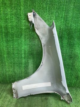 КРЫЛО НА NISSAN SKYLINE V35