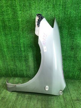 КРЫЛО НА TOYOTA COROLLA NZE121