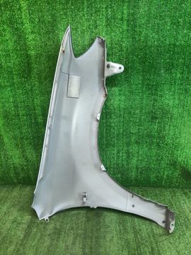 КРЫЛО НА MITSUBISHI AIRTREK CU2W