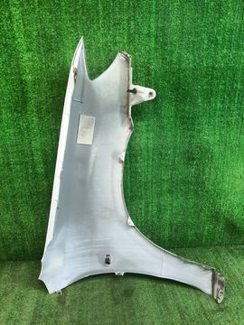 КРЫЛО НА MITSUBISHI AIRTREK CU2W