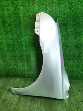 КРЫЛО НА TOYOTA AVENSIS AZT251