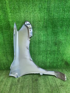 КРЫЛО НА TOYOTA COROLLA FIELDER ZRE142G