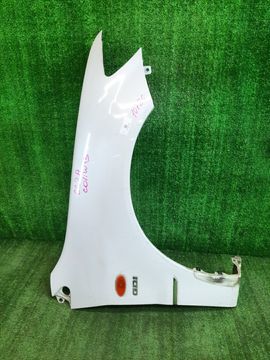 КРЫЛО НА MITSUBISHI LANCER CEDIA CS5W