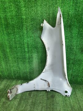 КРЫЛО НА MITSUBISHI LANCER CEDIA CS5W