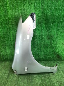 КРЫЛО НА TOYOTA COROLLA NZE121