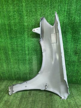 КРЫЛО НА MITSUBISHI AIRTREK CU2W