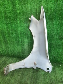 КРЫЛО НА MITSUBISHI LANCER CS5A