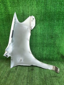 КРЫЛО НА TOYOTA IPSUM ACM21W