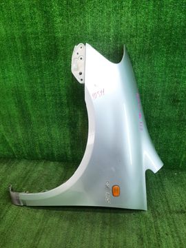 КРЫЛО НА TOYOTA IPSUM ACM21W