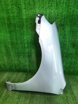 КРЫЛО НА TOYOTA COROLLA NZE121