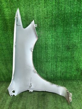 КРЫЛО НА MITSUBISHI LANCER CS2V