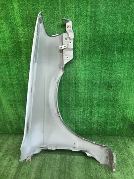 КРЫЛО НА NISSAN SUNNY FB15