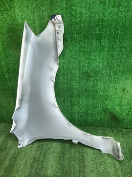 КРЫЛО НА TOYOTA COROLLA NZE121