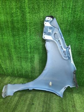 КРЫЛО НА TOYOTA PRIUS NHW20