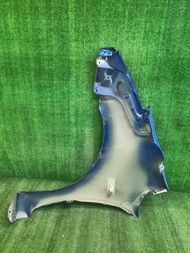КРЫЛО НА TOYOTA PRIUS NHW20