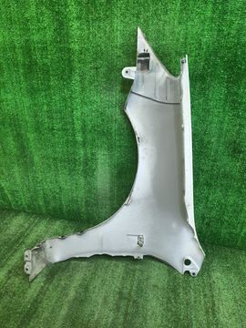 КРЫЛО НА MITSUBISHI LANCER CEDIA CS5W