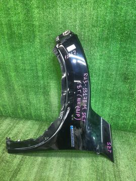 КРЫЛО НА HONDA VEZEL RU3