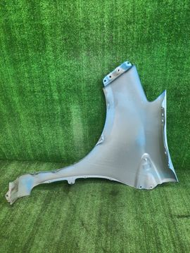 КРЫЛО НА TOYOTA VITZ KSP130
