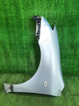 КРЫЛО НА TOYOTA COROLLA RUNX ZZE123