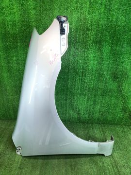 КРЫЛО НА TOYOTA COROLLA NZE121