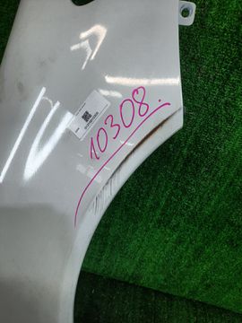 КРЫЛО НА MITSUBISHI LANCER CS2V