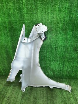 КРЫЛО НА TOYOTA PRIUS ZVW30