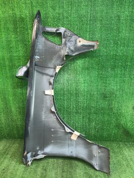 КРЫЛО НА TOYOTA CROWN GS131