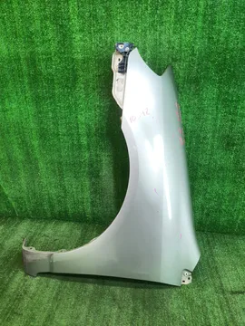 КРЫЛО НА TOYOTA COROLLA NZE121