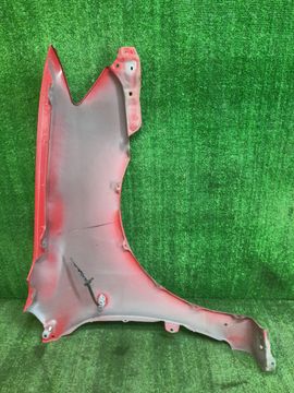 КРЫЛО НА TOYOTA COROLLA FIELDER ZZE122G