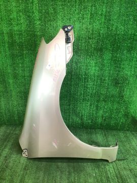 КРЫЛО НА TOYOTA COROLLA NZE121