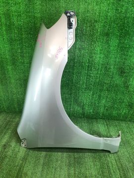 КРЫЛО НА TOYOTA COROLLA FIELDER NZE121G