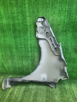 КРЫЛО НА TOYOTA PRIUS NHW20