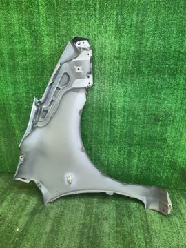 КРЫЛО НА TOYOTA PRIUS NHW20