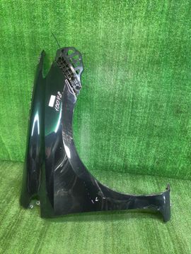 КРЫЛО НА TOYOTA AURIS NZE181H