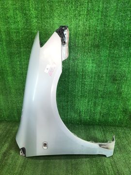 КРЫЛО НА TOYOTA COROLLA FIELDER ZZE122G