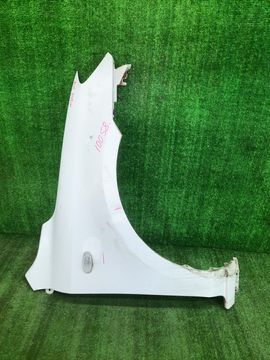 КРЫЛО НА MAZDA DEMIO DY3W