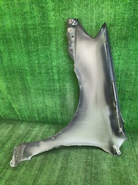 КРЫЛО НА TOYOTA COROLLA FIELDER ZZE122G