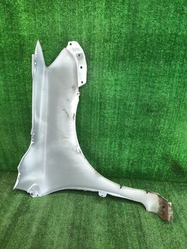 КРЫЛО НА TOYOTA COROLLA FIELDER ZRE142G